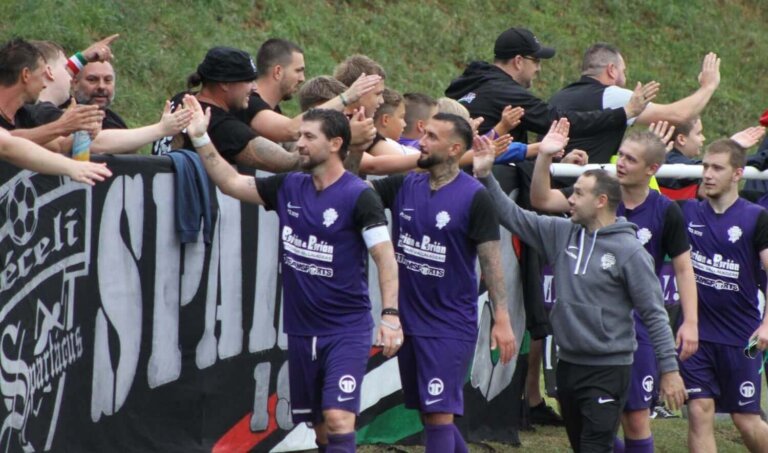 Tóth Bence (elől) hat góllal járult hozzá a Pécel sikeréhez (forrás: Pcl Boys - Pécel Ultras Facebook-oldal)