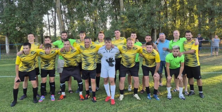 A tavaszi sikerek kulcsa az utánpótlás- és a felnőttmérkőzések összehangolása lehet (forrás: Kincsem-Farmos szurkolói fotó)