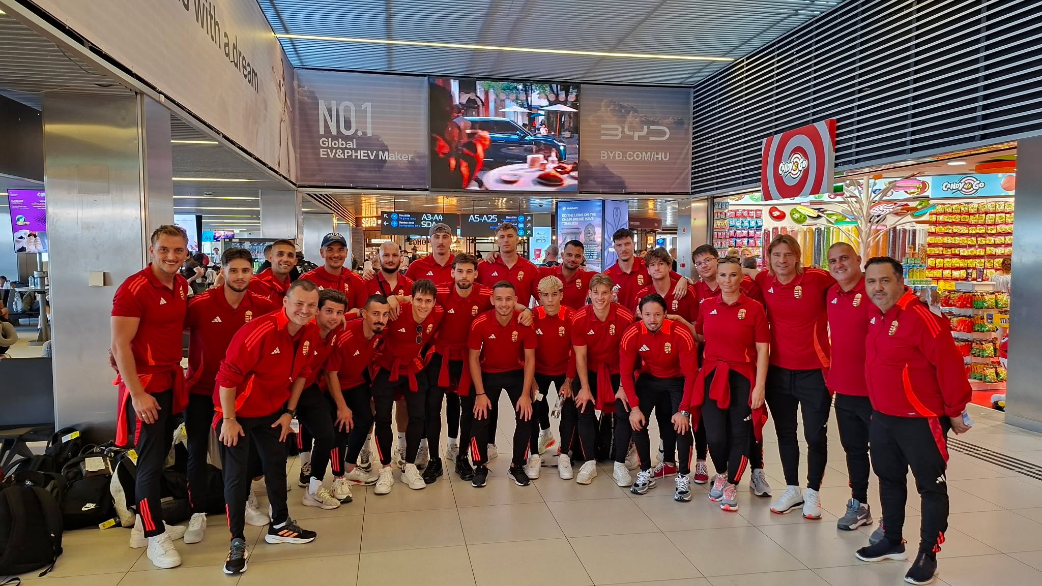 A Pest vármegyei amatőrválogatott és stábja elindult a rigai UEFA Regions’ Cupra